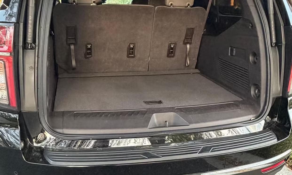 2023 Chevrolet Suburban