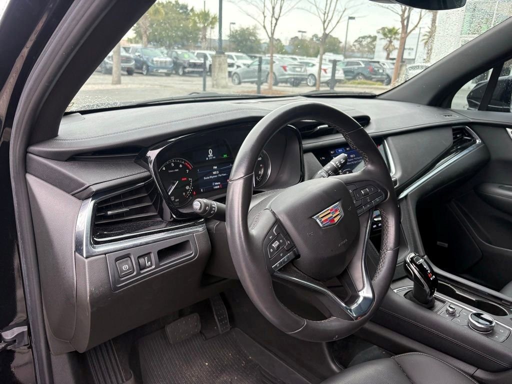 2024 Cadillac XT6 Luxury