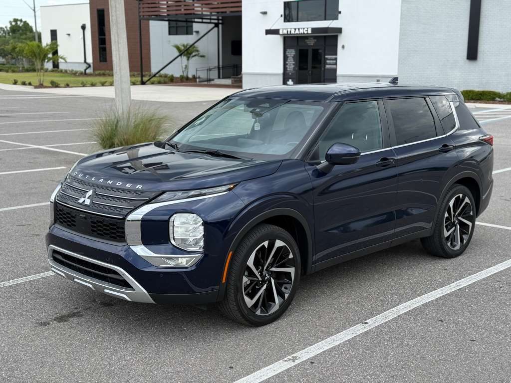 2024 Mitsubishi Outlander