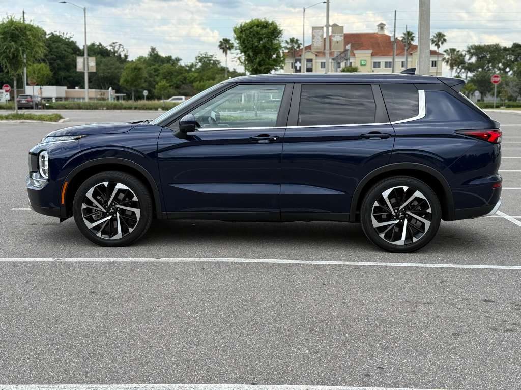 2024 Mitsubishi Outlander