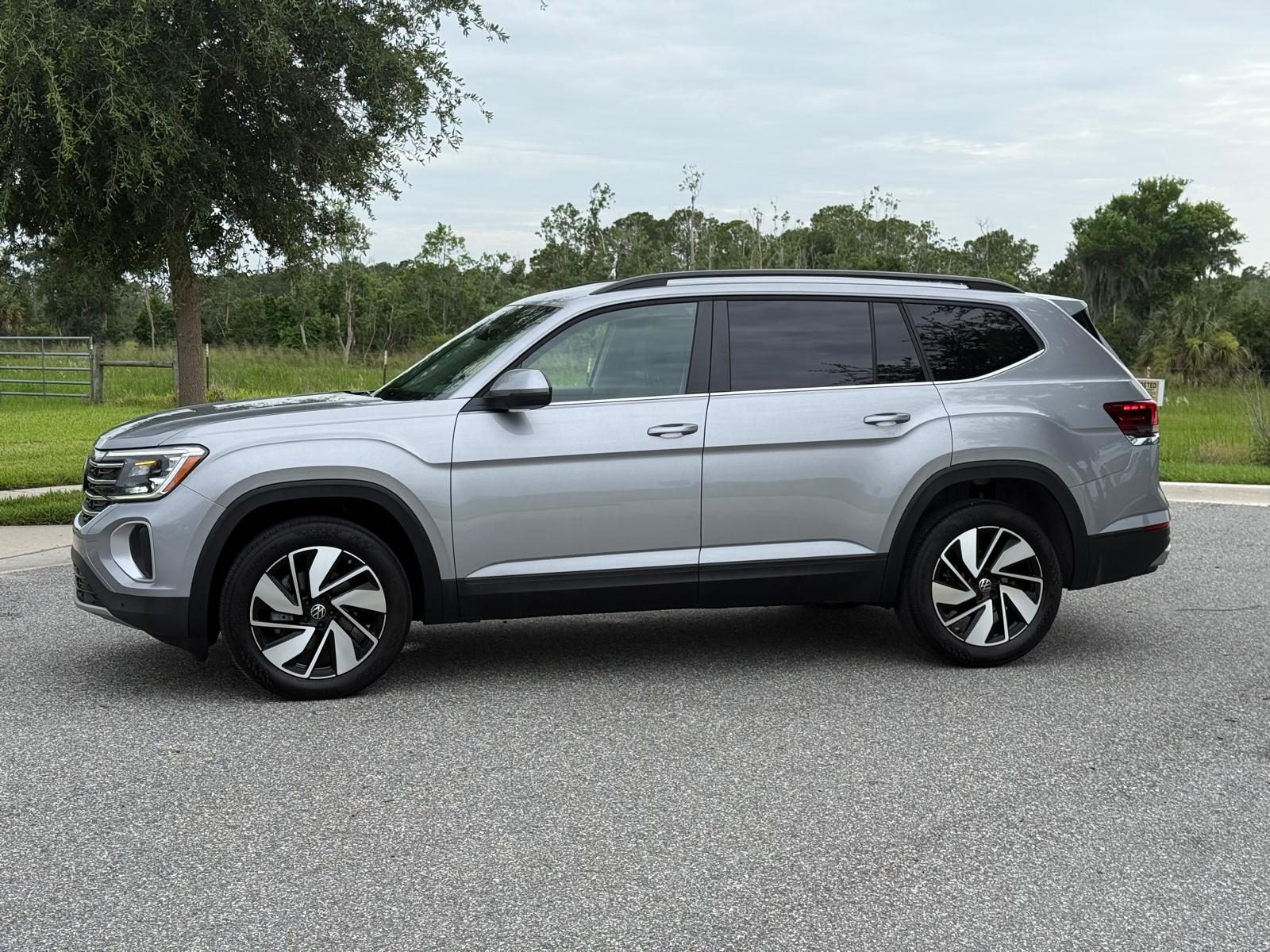 2025 Volkswagen Atlas SE