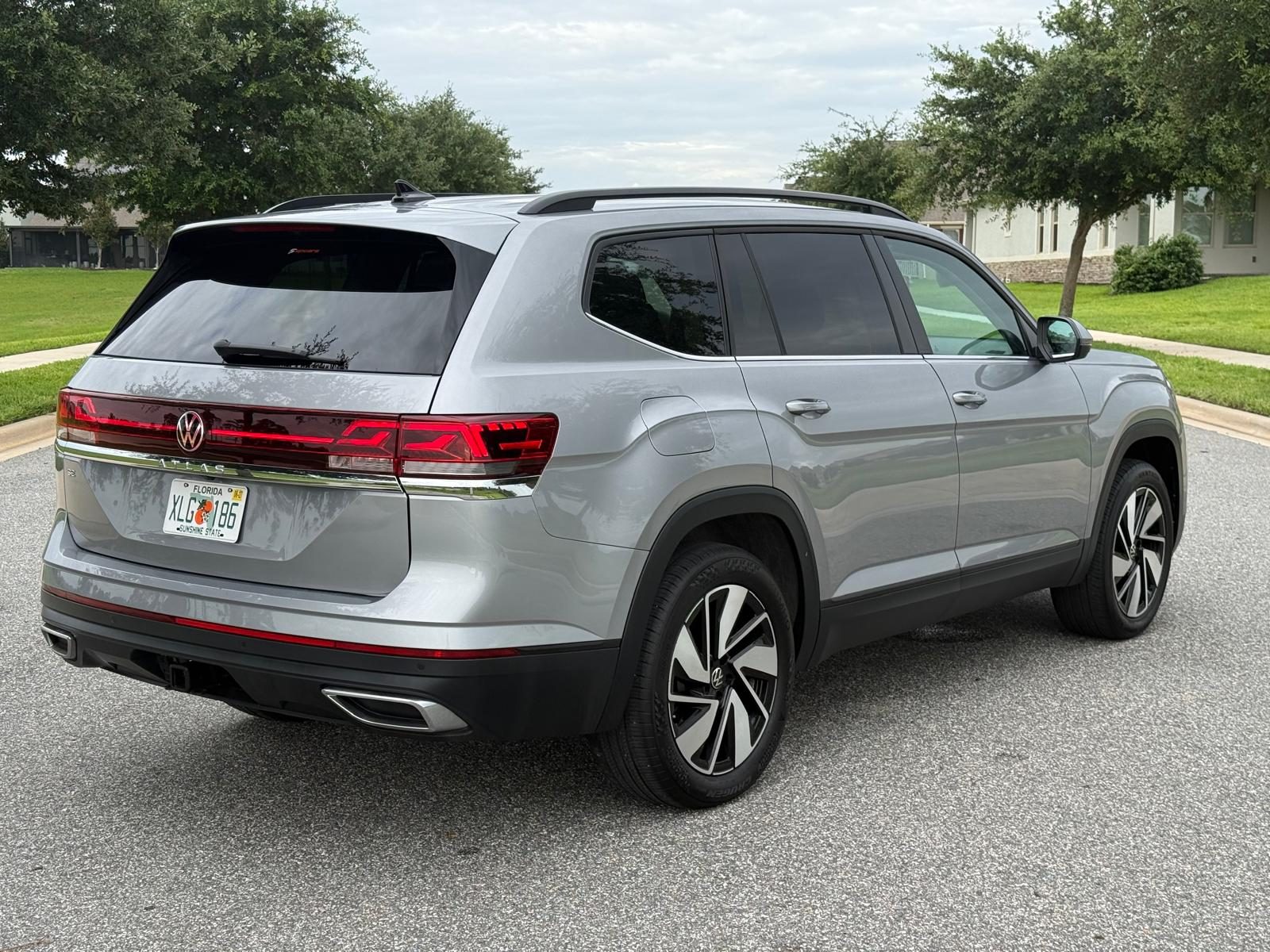 2025 Volkswagen Atlas SE